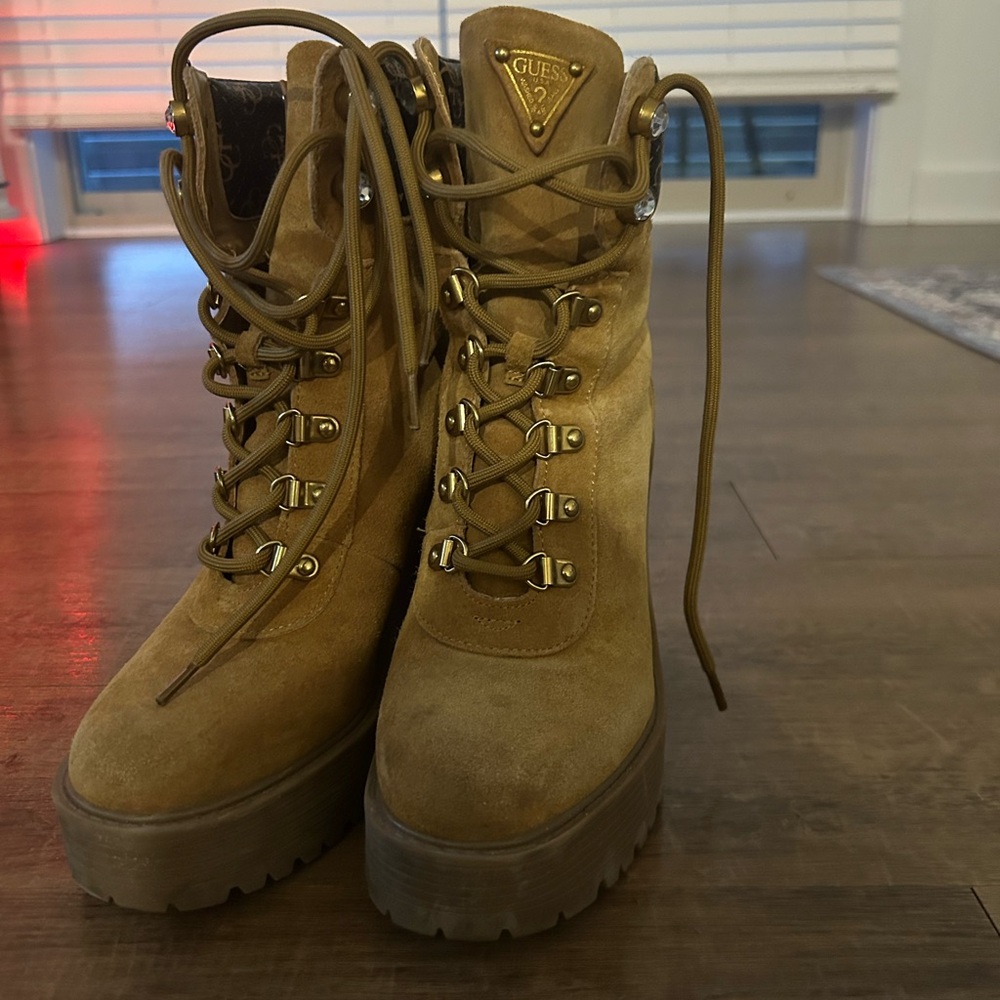 GUESS Women's Brown Lace-Up Boots